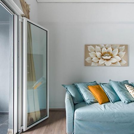 New Renovated 1B Apartment Close To Historic Center Атина Екстериор снимка