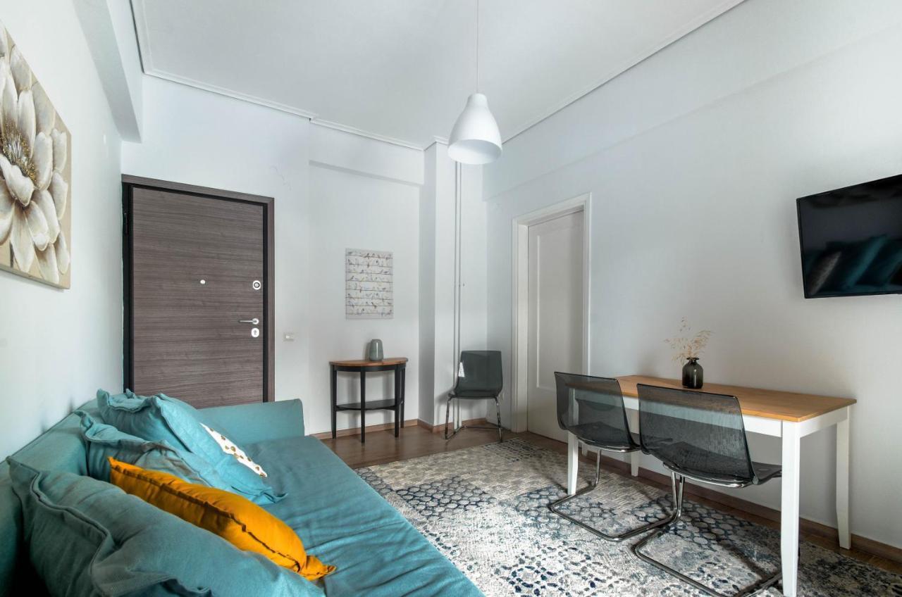 New Renovated 1B Apartment Close To Historic Center Атина Екстериор снимка