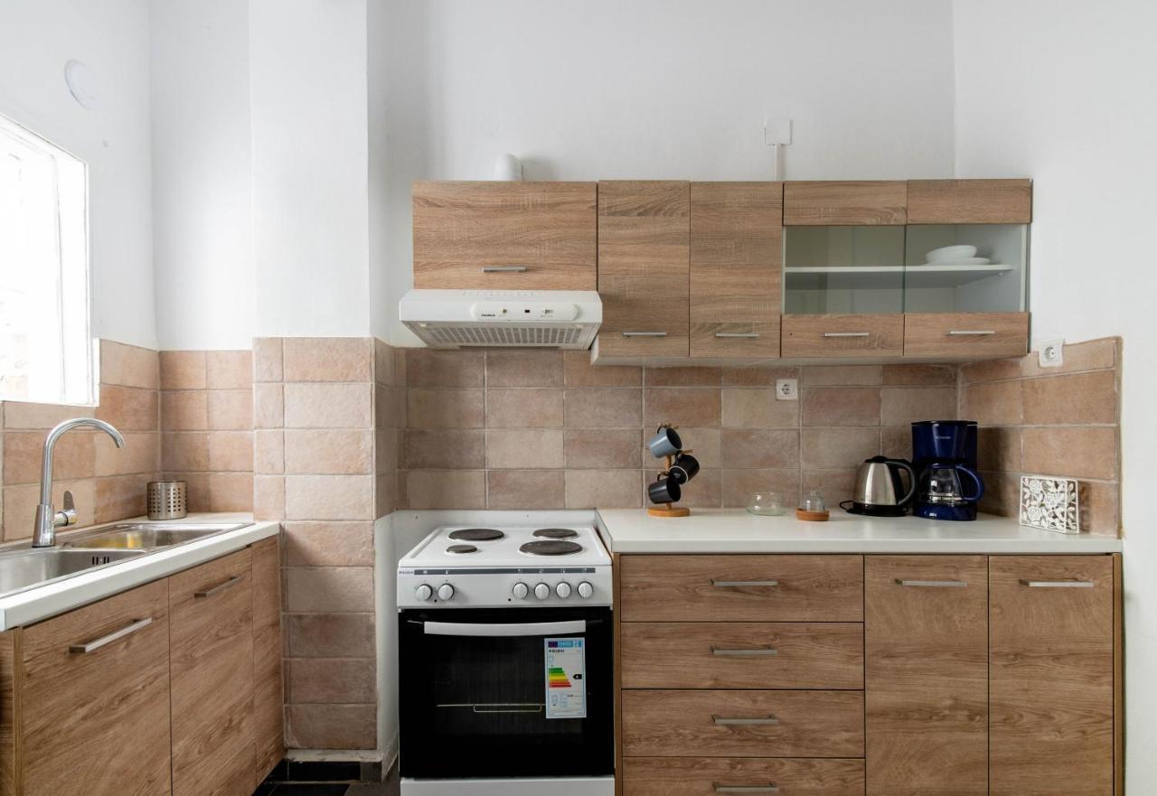 New Renovated 1B Apartment Close To Historic Center Атина Екстериор снимка